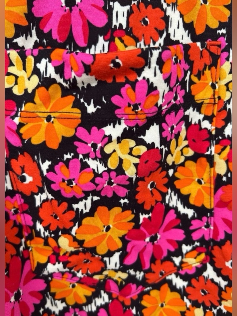 Cabi Chance Floral Colorful Shorts M - Picture 3 of 10